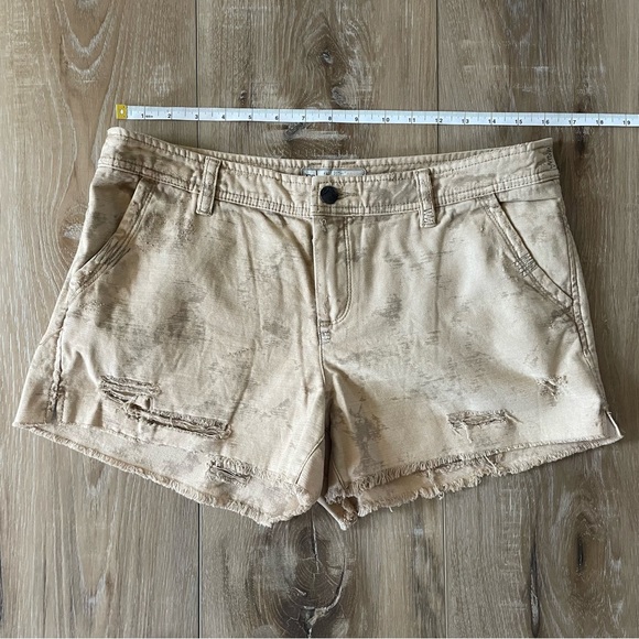 Free People Distressed Cutoff Short - Picture 11 of 13